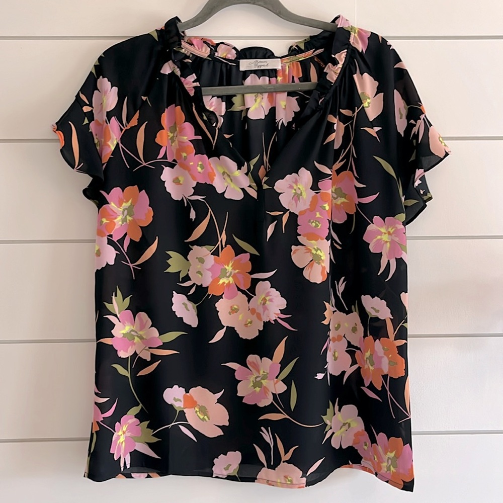 Beacon Apparel Floral Top NEW